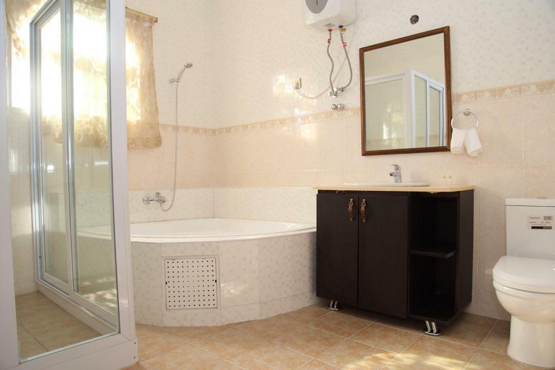 Afri-Royal Hotel Akra Dış mekan fotoğraf